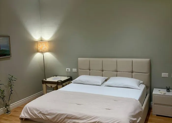 The Pebble Couch * Tirana