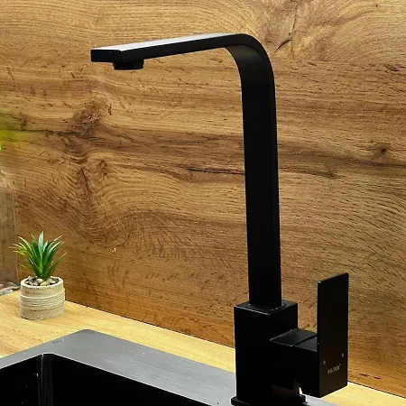 The Pebble Couch דירה טיראנה